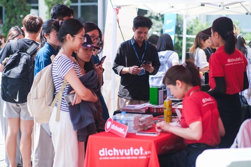 Khách hàng doanh nghiệp