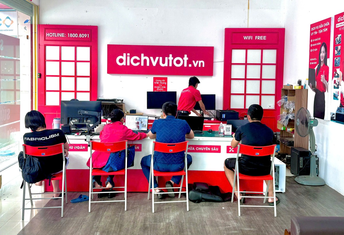 Khu vực khách hàng ngồi chờ thư giãn